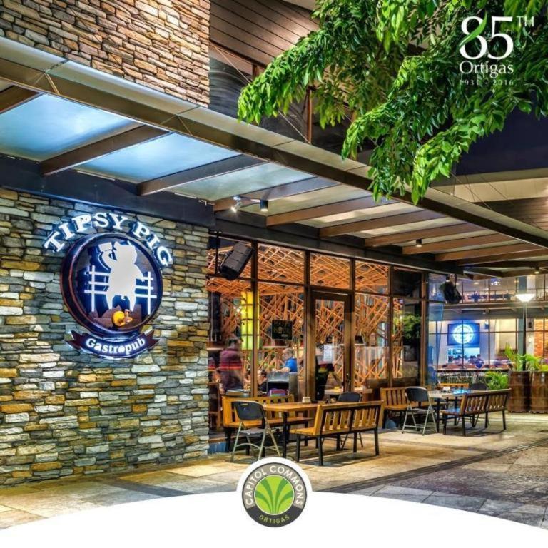 Urban Hostel Pasig City Екстериор снимка