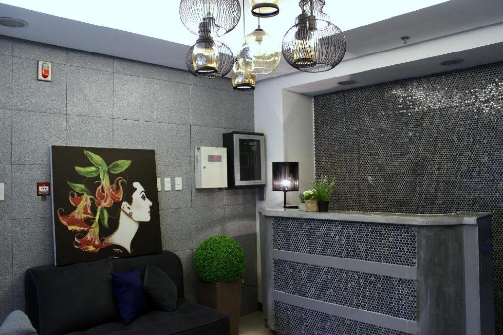 Urban Hostel Pasig City Екстериор снимка