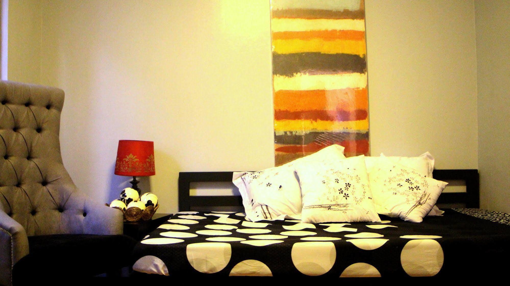 Urban Hostel Pasig City Екстериор снимка