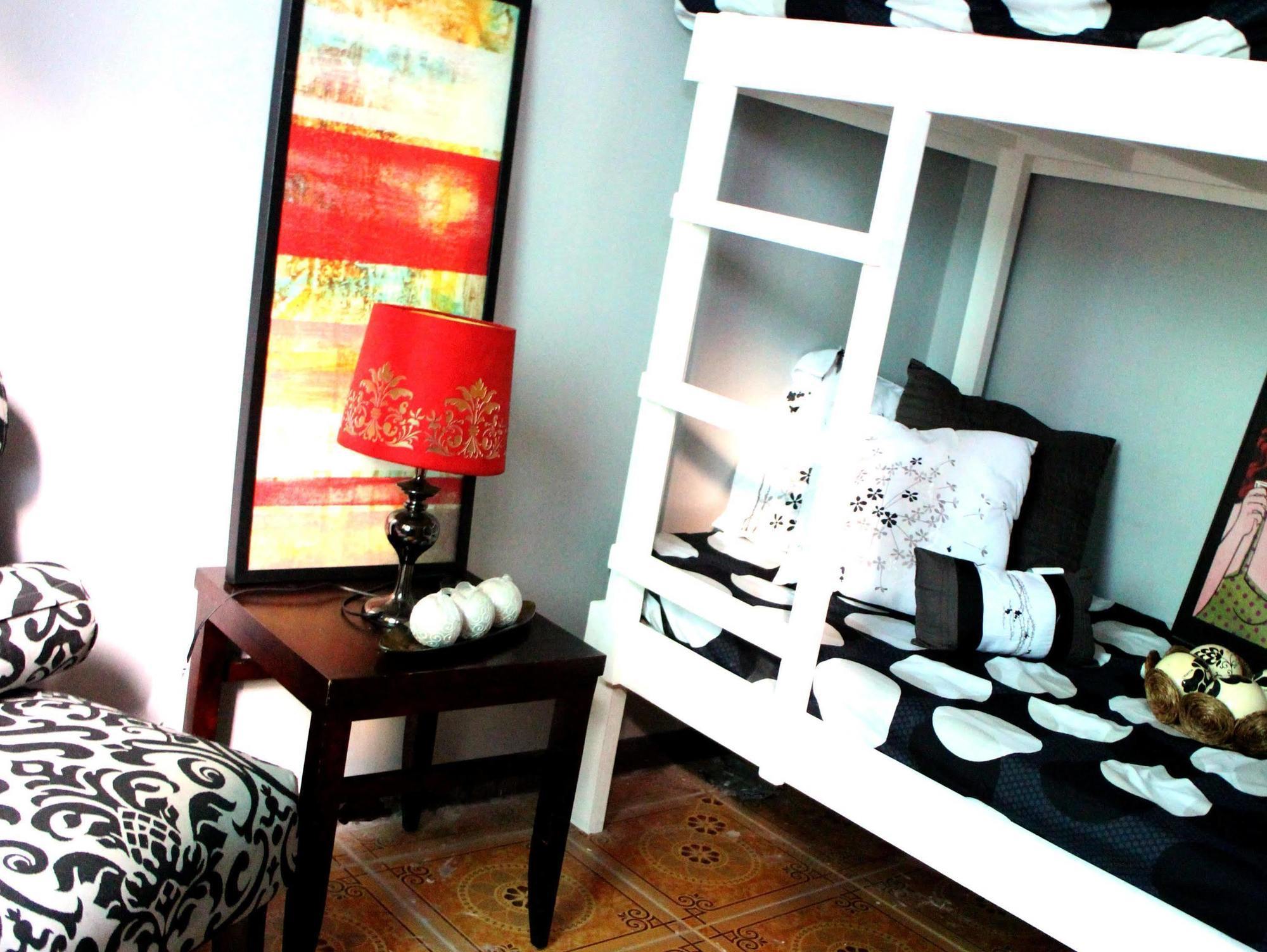 Urban Hostel Pasig City Екстериор снимка